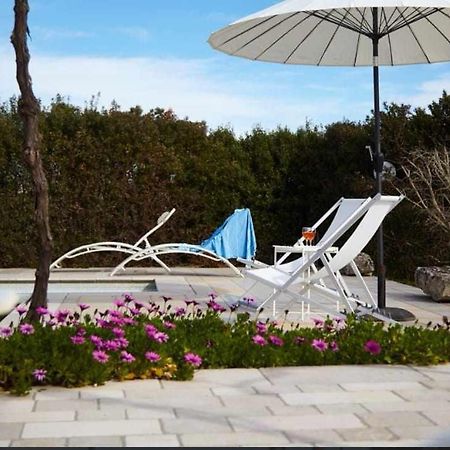 Villa Trulli Azzalema With Exclusive Pool Bríndisi Exterior foto
