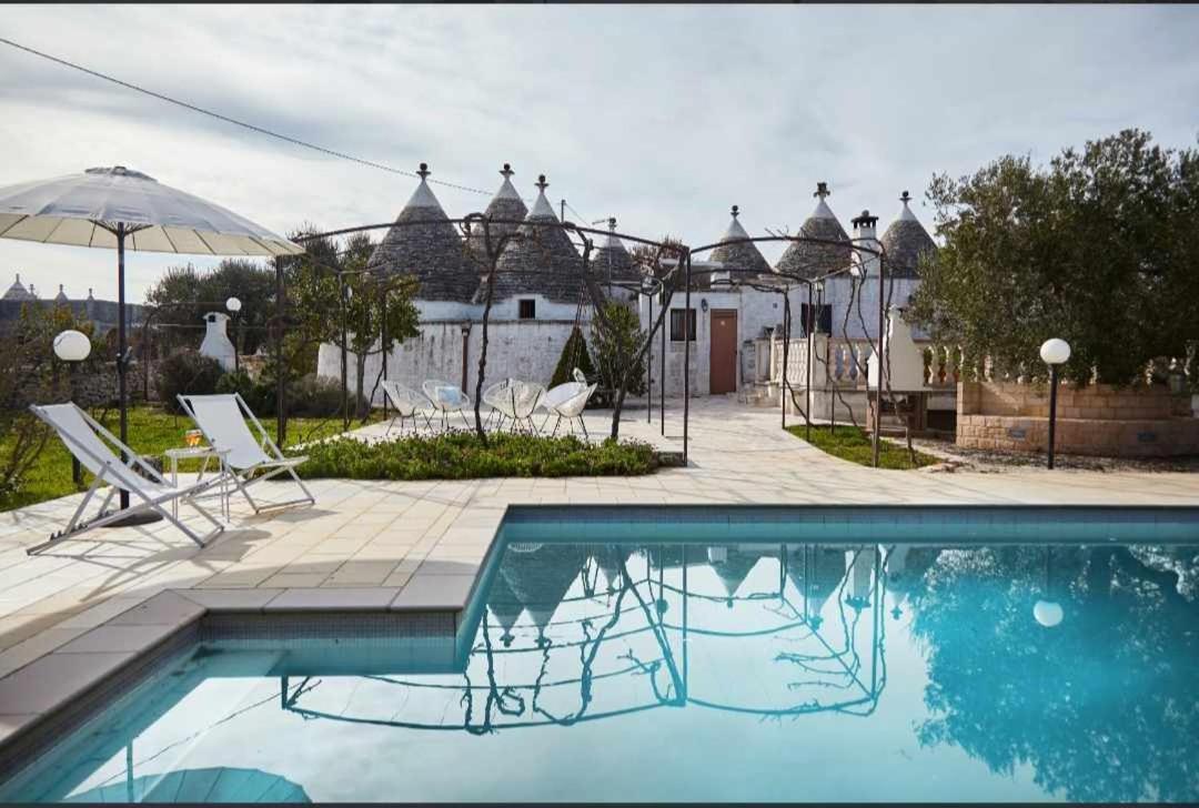 Villa Trulli Azzalema With Exclusive Pool Bríndisi Exterior foto