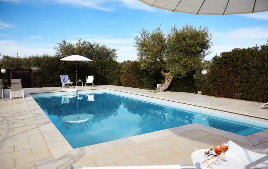 Villa Trulli Azzalema With Exclusive Pool Bríndisi Exterior foto